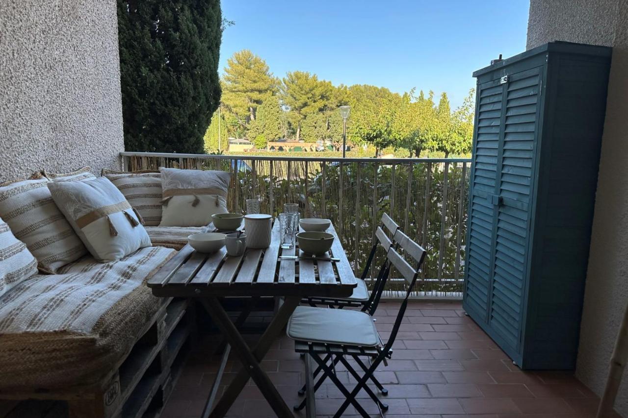 Very Cosy Apartment At 200 M From The Beaches Ла-Лонд-ле-Мор Екстер'єр фото
